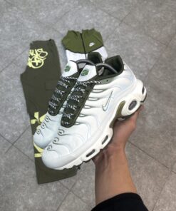 Nike TN olive
