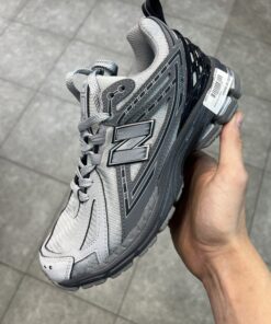 New balance 1906 r grey