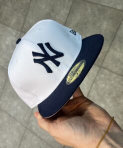 Cassquette NYC blue nuit blanc