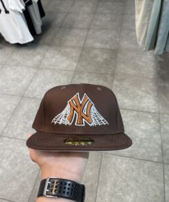 Casquette NYC marron