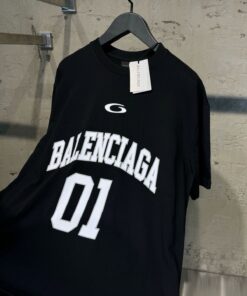 T-shirt Balenciaga 01
