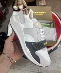 Burberry sneakers