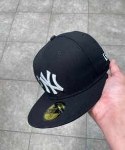 Casquette NYC BLACK apple and donuts