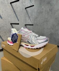 ASICS Kayano 14 pink
