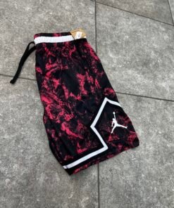Short Jordan red and black