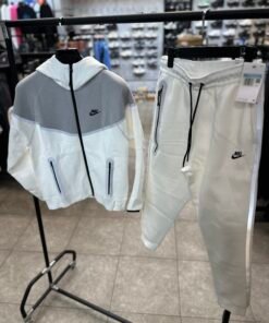 Nike tech reflective white