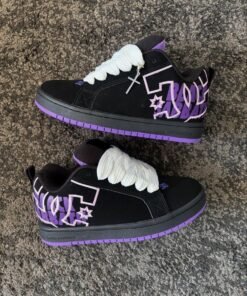 DC skate shoes black purple