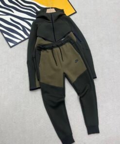 Nike tech military green