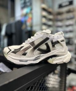 Balenciaga runner white black
