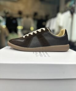 maison margeila gats brown