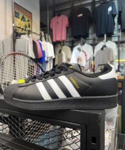 adidas super star noir