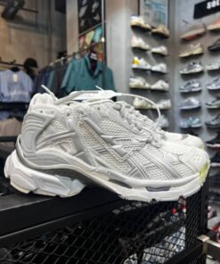 Balenciaga full white