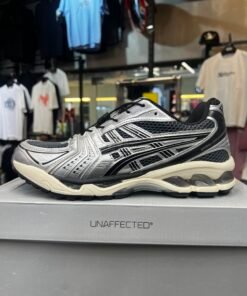 Asics kayano black silver