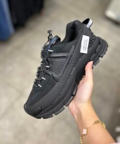 Nike vomero full black