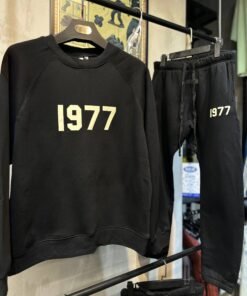 Fear of god essentials 1977 non capuche
