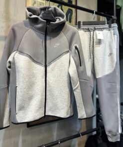 Nike tech reflective  2027 new